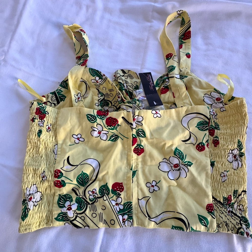 Trashy Diva BerryChantilly Women's Top - Picture 2 of 4